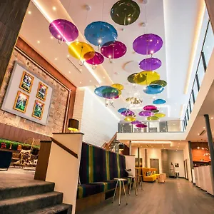 4* Hotel Sandman Signature Hotel&spa