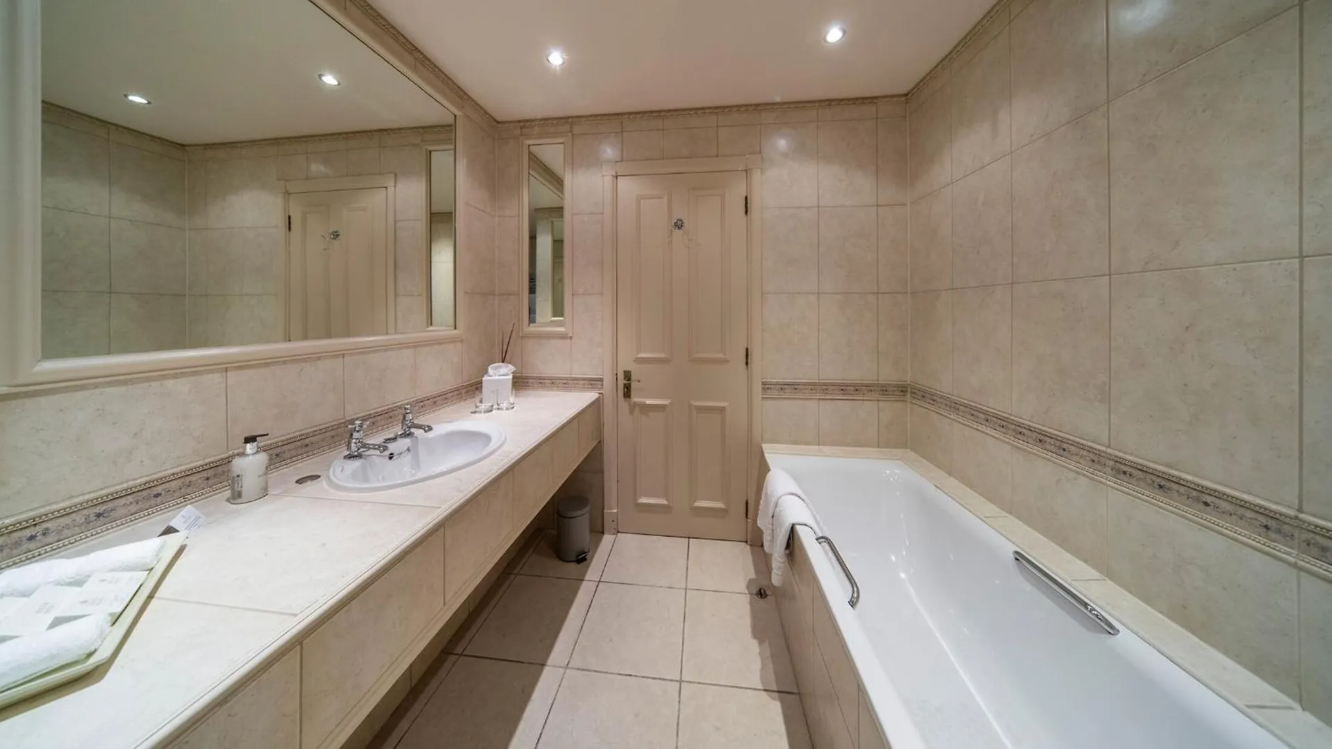 Marcliffe Hotel Aberdeen 5*,